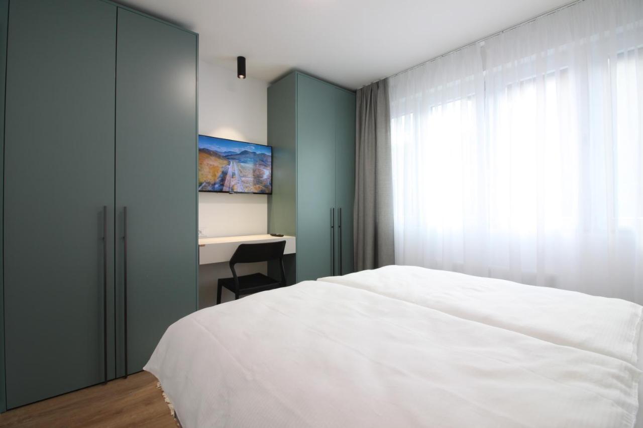 Meeting Point Apartment Сараево Екстериор снимка