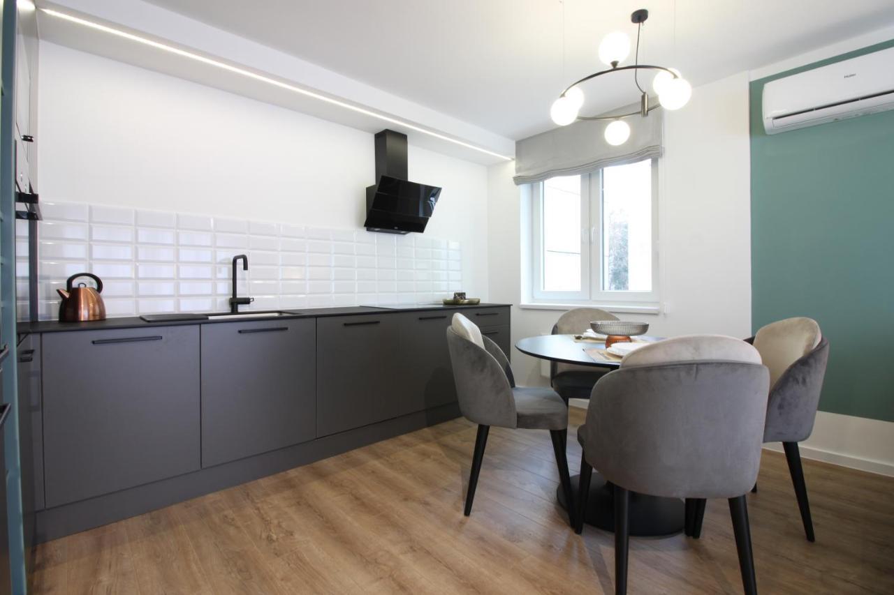 Meeting Point Apartment Сараево Екстериор снимка