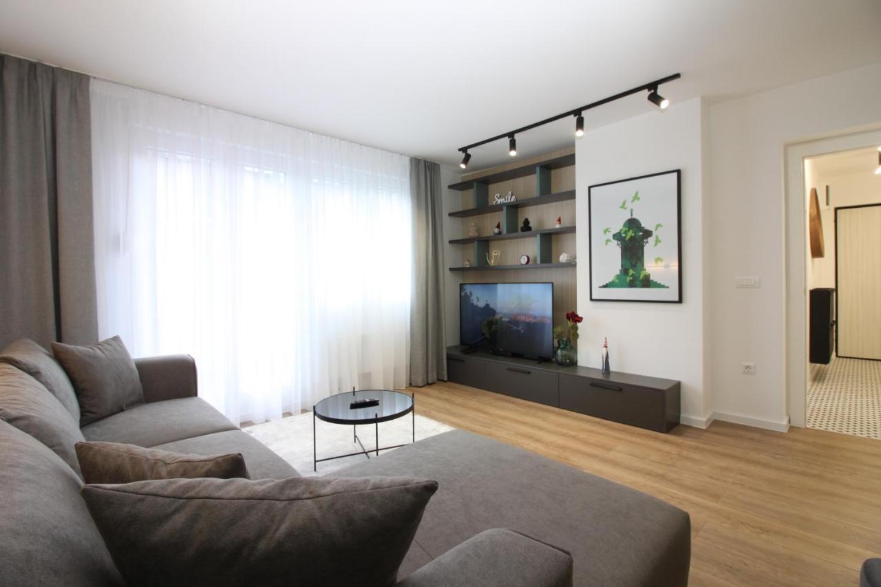 Meeting Point Apartment Сараево Екстериор снимка