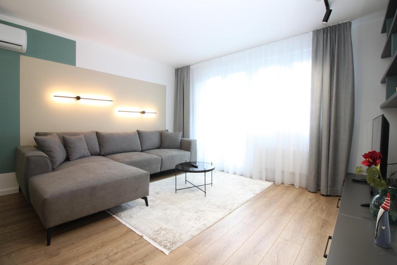 Meeting Point Apartment Сараево Екстериор снимка